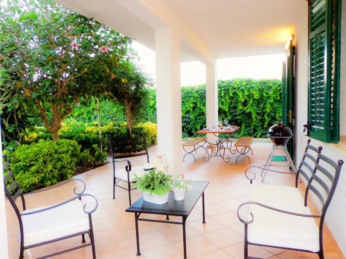Villa Oleandro Скопело Екстериор снимка